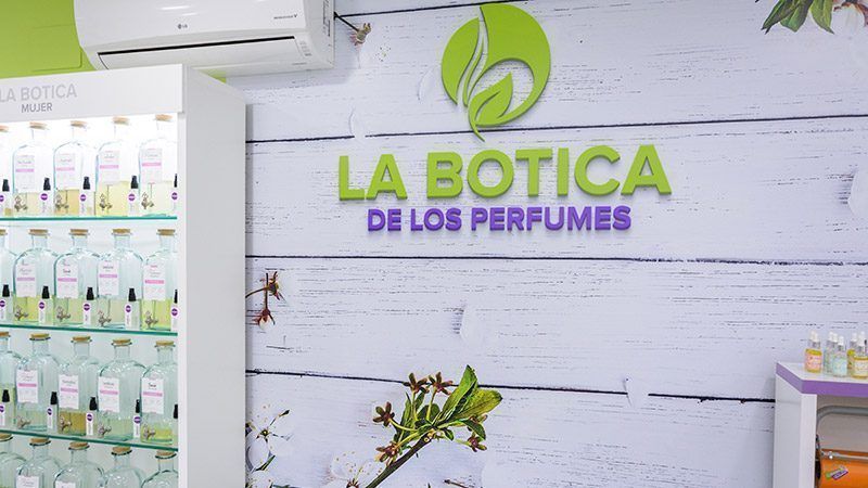 MUEBLES PARA FRANQUICIAS 12